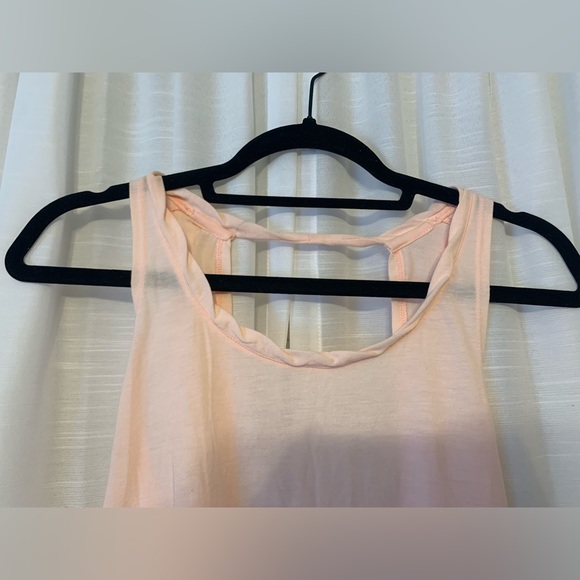 NIKE Dri-Git Twist Keyhole Back Tank - Picture 2 of 4